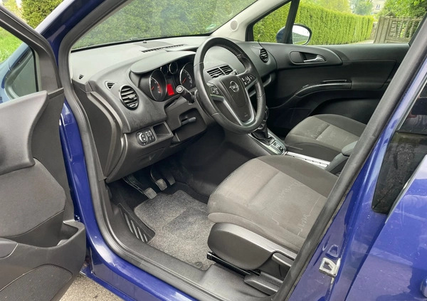 Opel Meriva cena 17900 przebieg: 195000, rok produkcji 2012 z Kożuchów małe 137